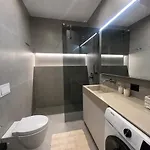 Comfort Apartamento Tirana